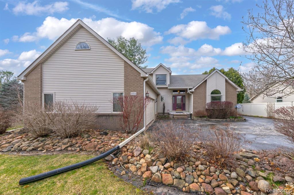950 Hidden Valley Drive, Lake Orion, MI 48362 — Photo 49