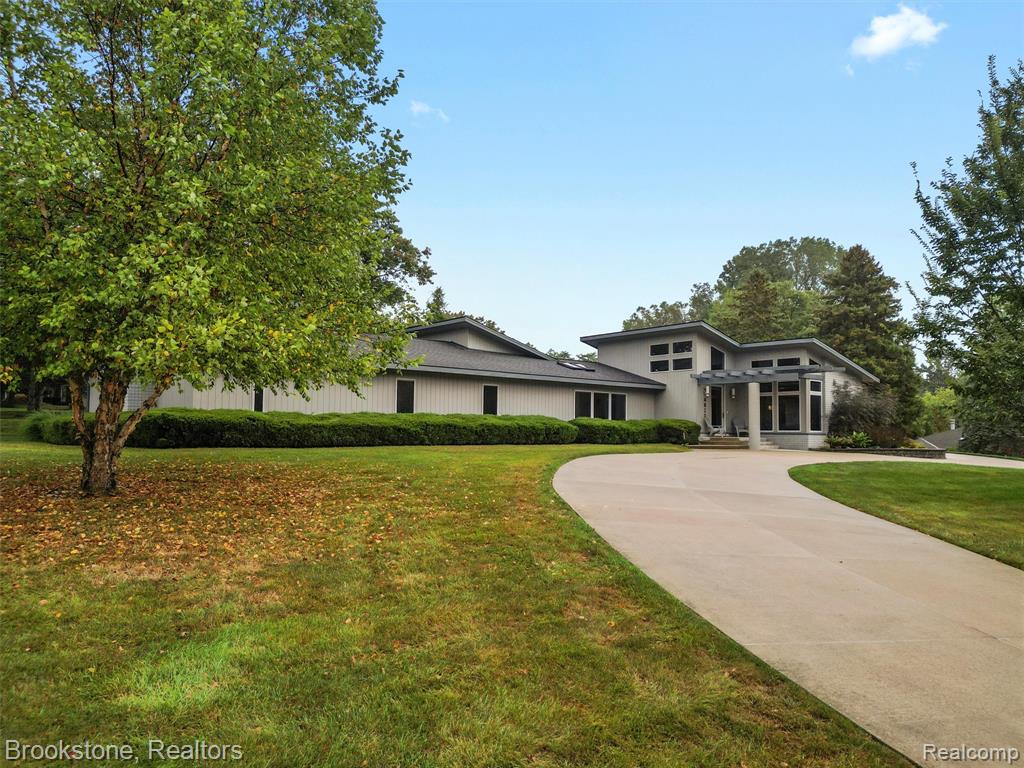 4820 Valley Vista Lane, Troy, MI 48098 — Photo 40
