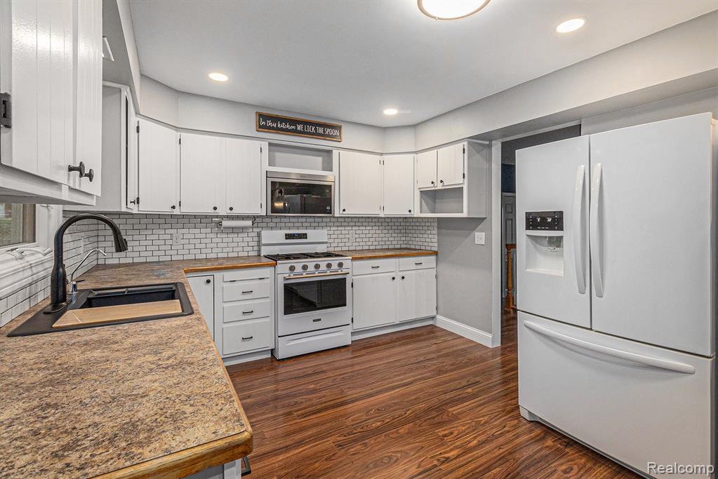 7135 Jordan Road, Grand Blanc, MI 48439 — Photo 13
