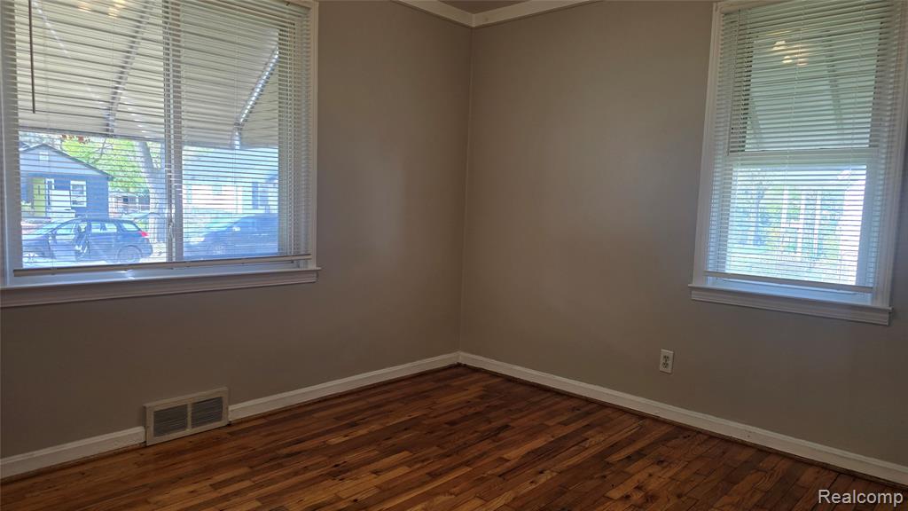 623 E Elza Avenue, Hazel Park, MI 48030 — Photo 10
