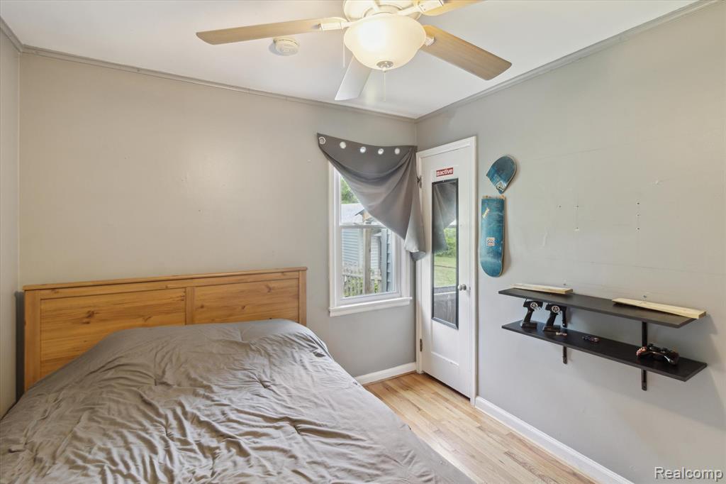 8025 Mayfair Street, Taylor, MI 48180 — Photo 15