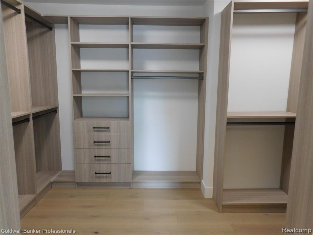4247 Hampton Boulevard, Royal Oak, MI 48073 — Photo 29