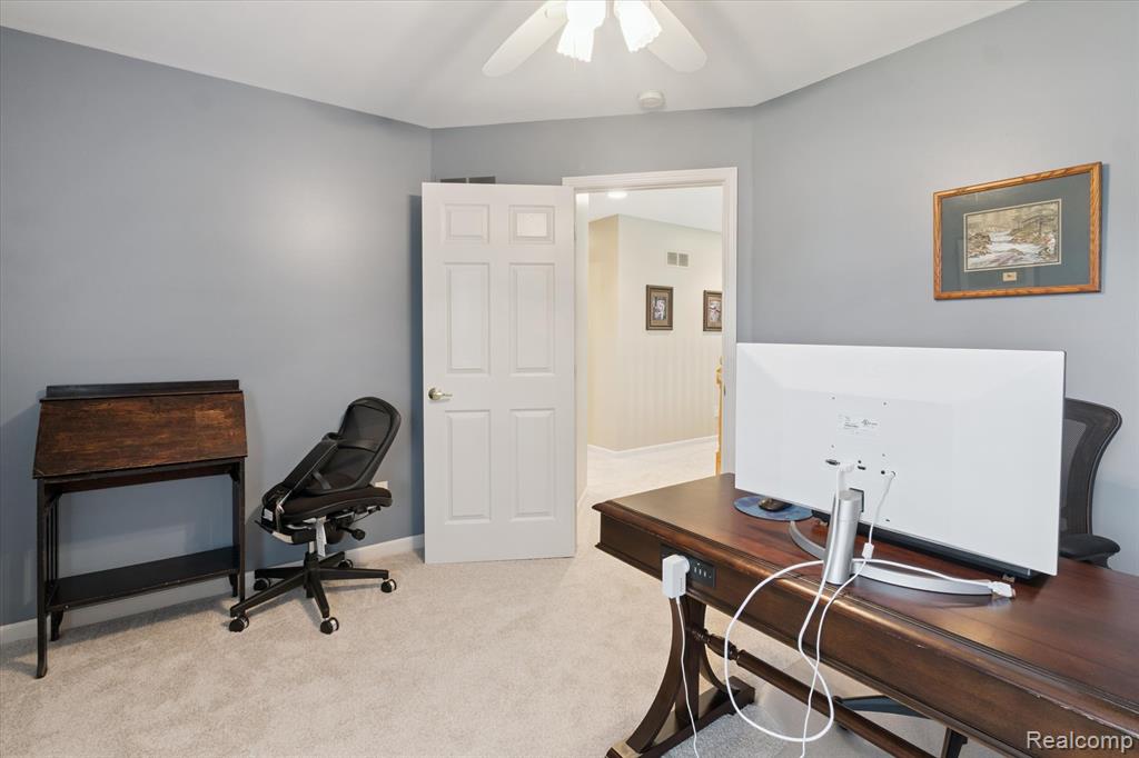 47509 Brockmor Drive, Shelby Twp, MI 48315 — Photo 39