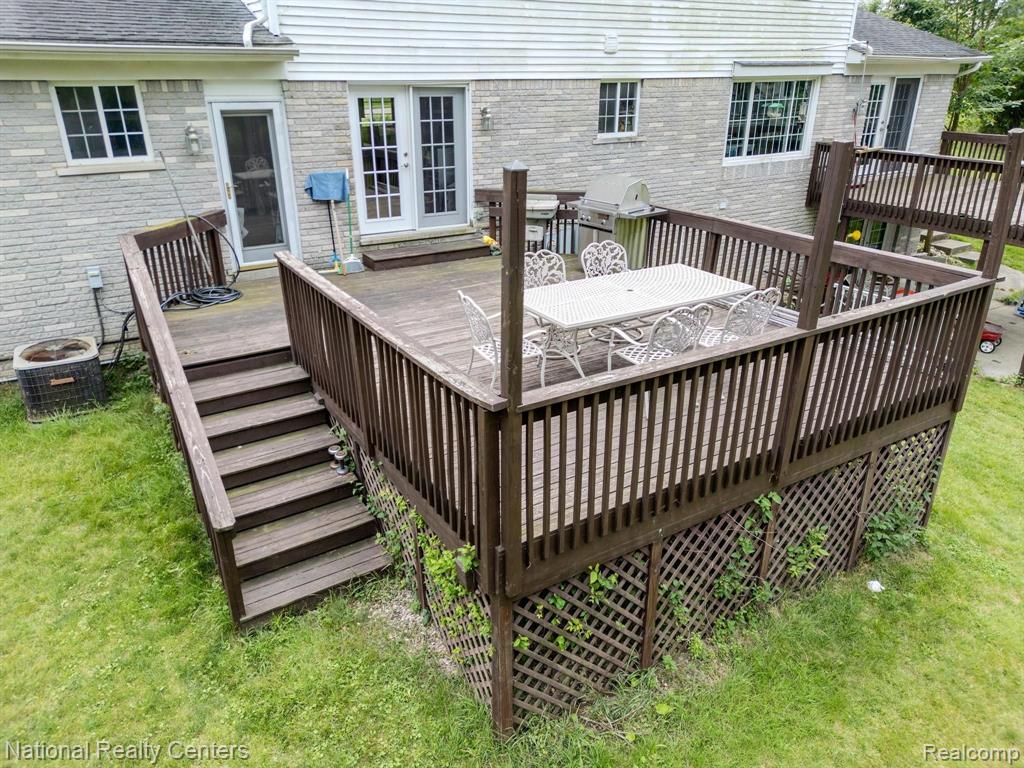 5450 Pocono Street, West Bloomfield, MI 48323 — Photo 7