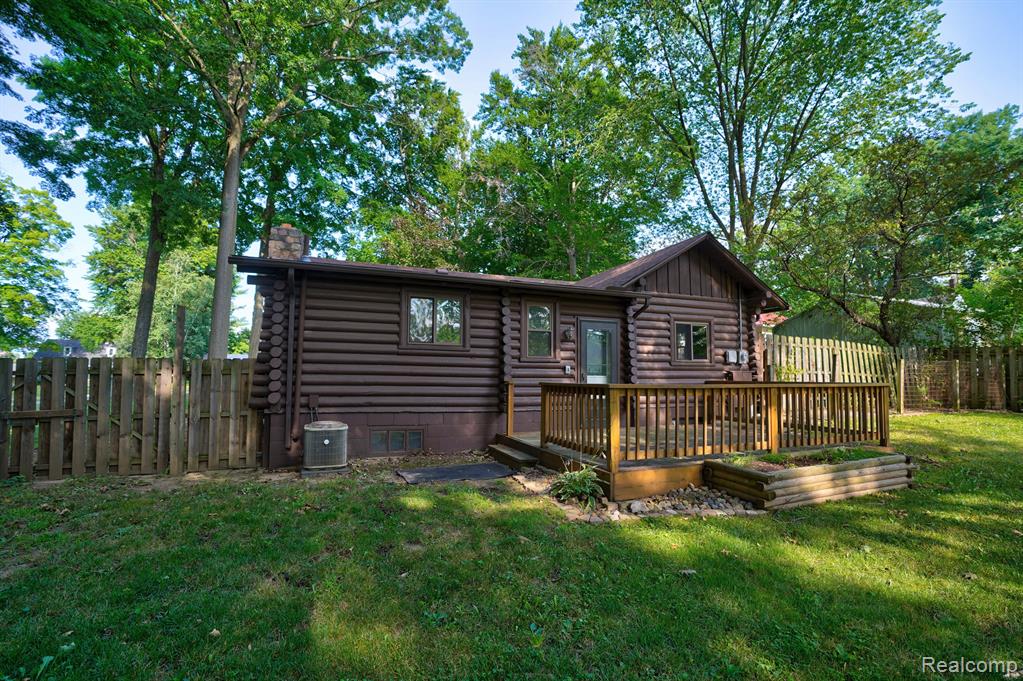 545 BANCROFT Street, Imlay City, MI 48444 — Photo 41