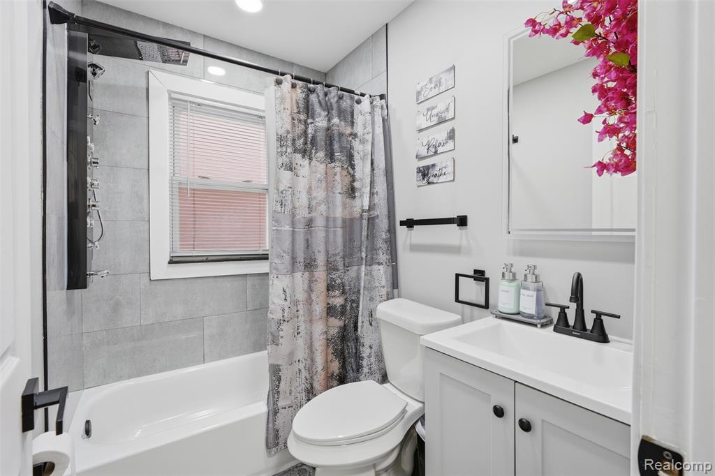 9586 Beaverland, Detroit, MI 48239 — Photo 13