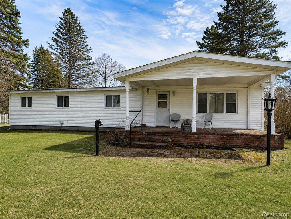 43625 Harris Road, Belleville, MI 48111 — Photo 2