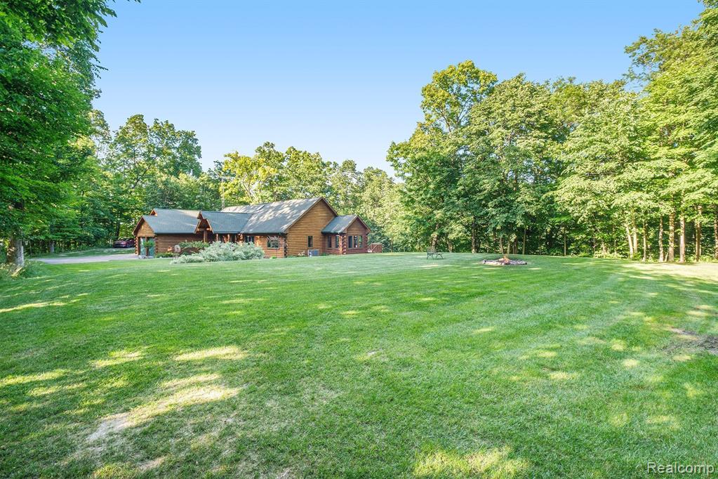 4693 Hegel Road, Goodrich Vlg, MI — Photo 28