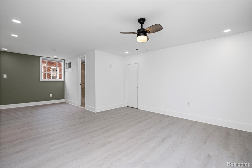 16871 Asbury Park, Detroit, MI 48235 — Photo 38