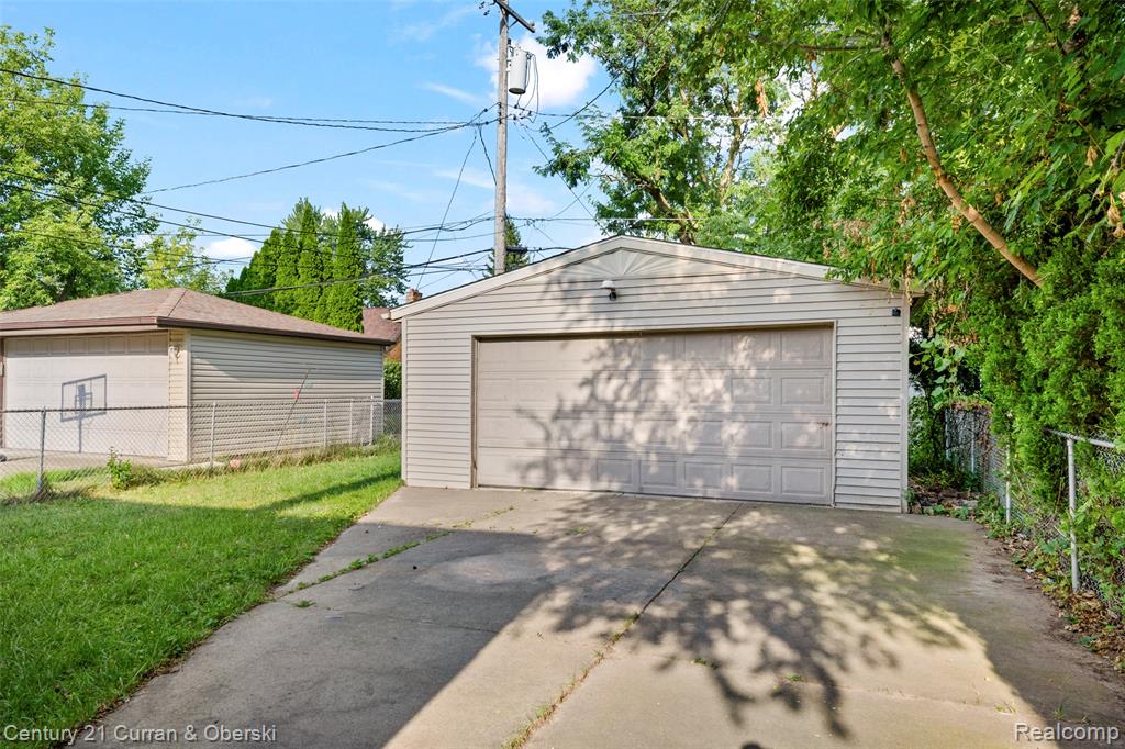 7910 Orchard Avenue, Dearborn, MI 48126 — Photo 25
