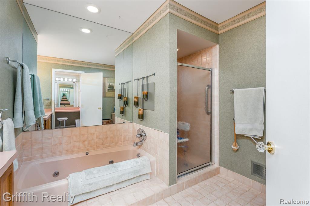 4553 GOLF VIEW Drive, Brighton, MI 48116 — Photo 23