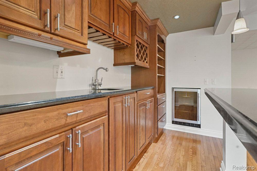 71 BURNIAH Lane, Lake Orion, MI 48362 — Photo 35