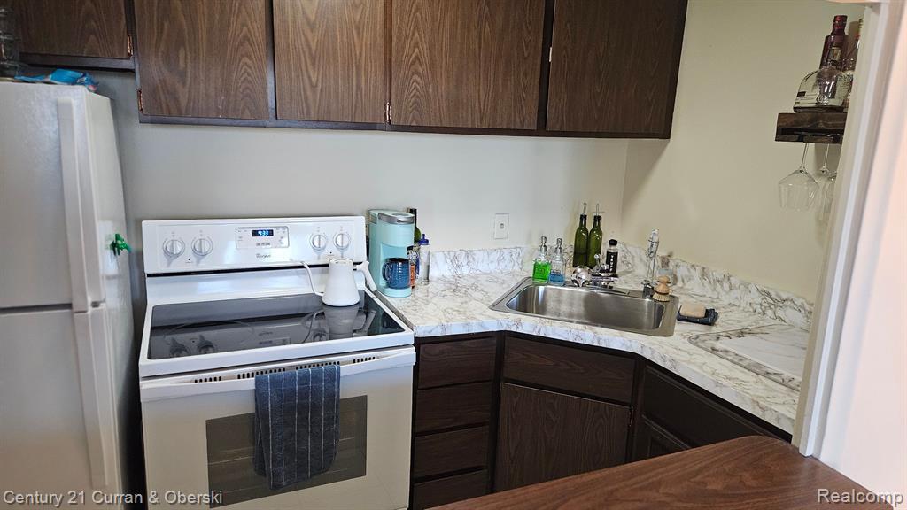22700 Garrison Street, 610, Dearborn, MI 48124 — Photo 10