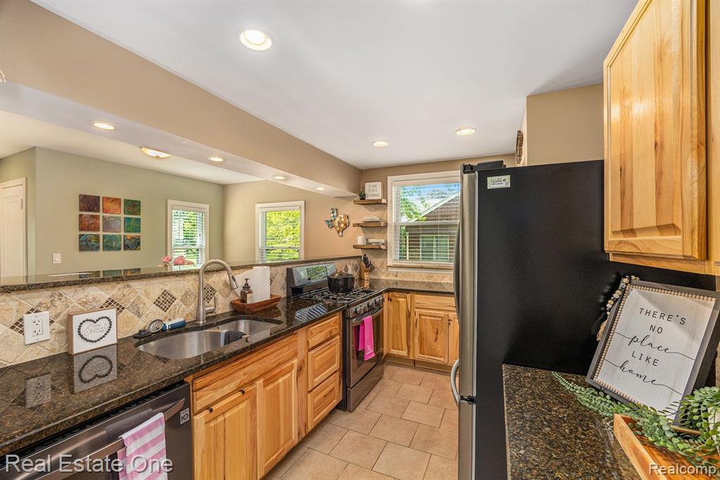 73921 CHURCH Street, Armada, MI — Photo 10