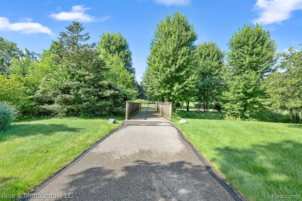 40450 JUNIPER Court, Clinton Twp, MI 48036 — Photo 37