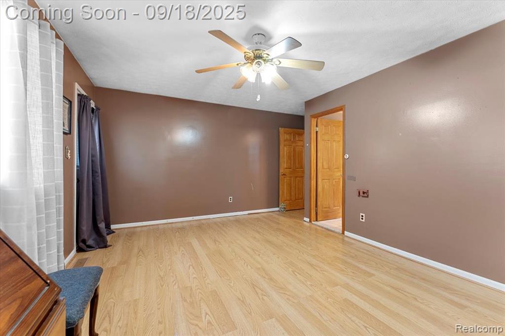 21946 Camille Court, Woodhaven, MI 48183 — Photo 19