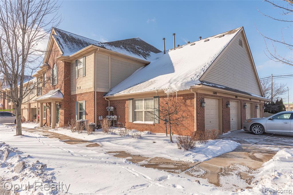 11698 Farmington Road, Livonia, MI, 48150