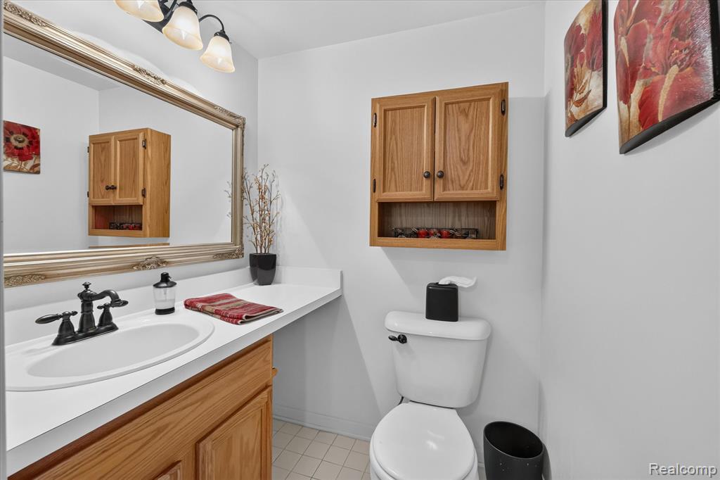 7866 Rivergate Drive, Westland, MI — Photo 14