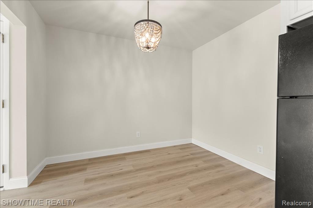 2425 Torquay Avenue, 101, Royal Oak, MI 48073 — Photo 9