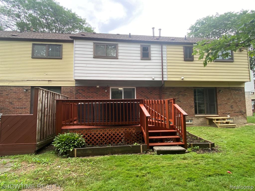 8418 HICKORY Drive, Sterling Heights, MI 48312 — Photo 31