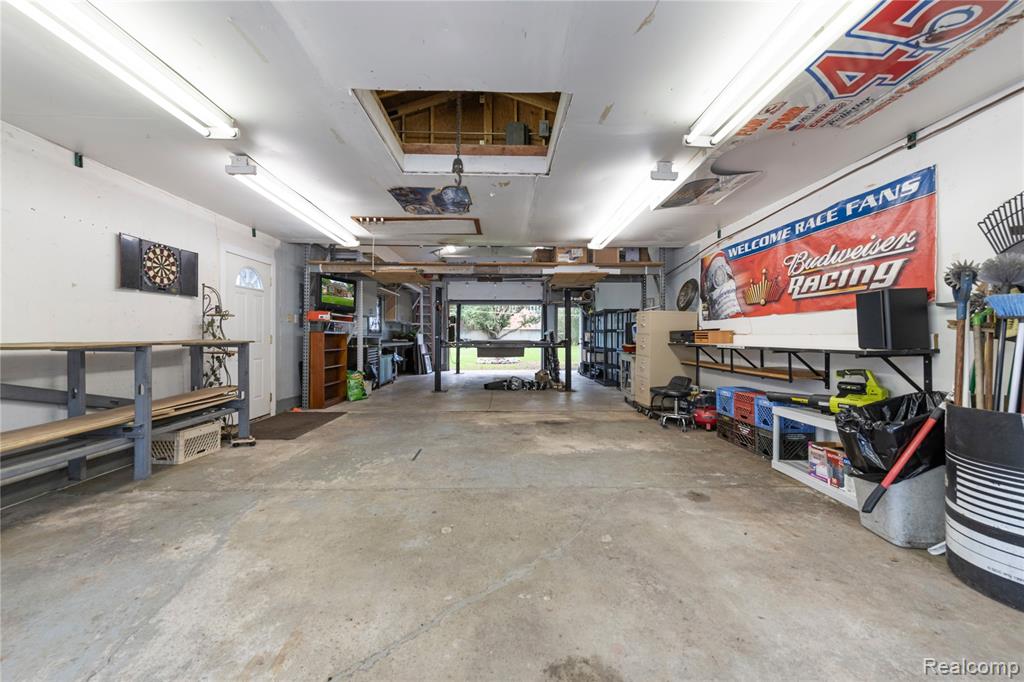 14962 Beatrice Street, Livonia, MI, 48154