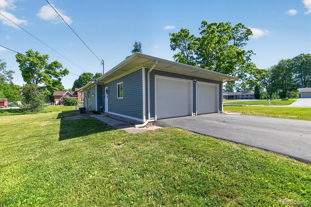 2250 Montague Road, Davison, MI 48423 — Photo 41