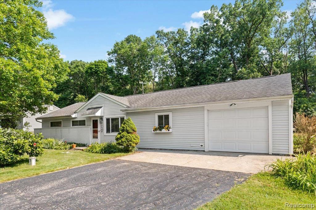 6161 ASCENSION Street, Clarkston, MI 48348 — Photo 24