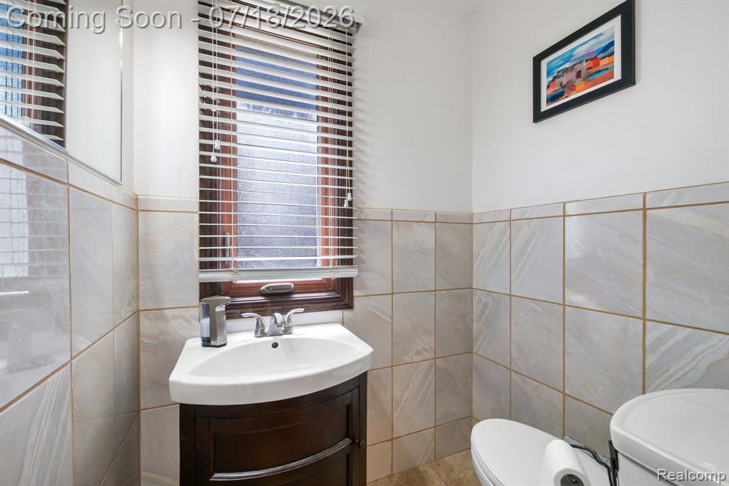 17198 Wildemere Street, Detroit, MI 48221 — Photo 17