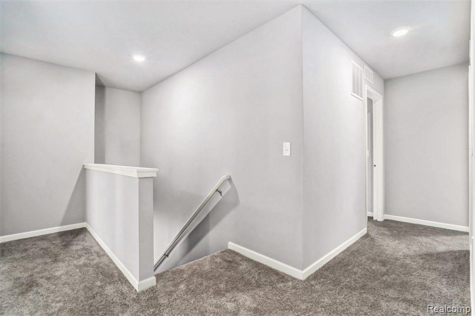 4421 Springmeadow Court, Burton, MI 48519 — Photo 15