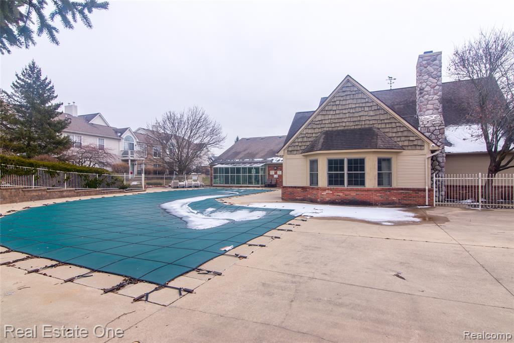 245 Brookwood Drive, 16, South Lyon, MI 48178 — Photo 22