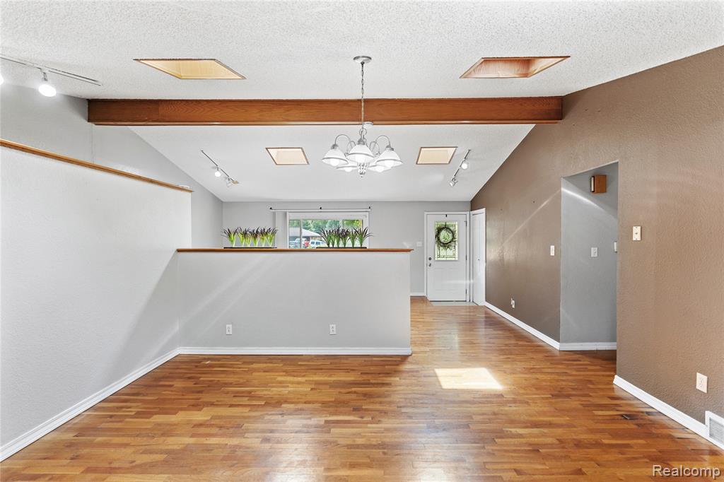 6411 Brookview Drive, Grand Blanc, MI 48439 — Photo 12