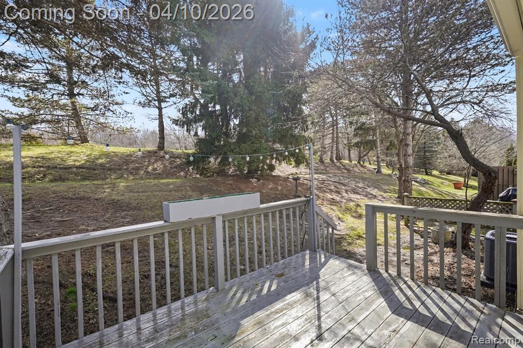 732 Whisperwood Trail, Fenton, MI 48430 — Photo 23