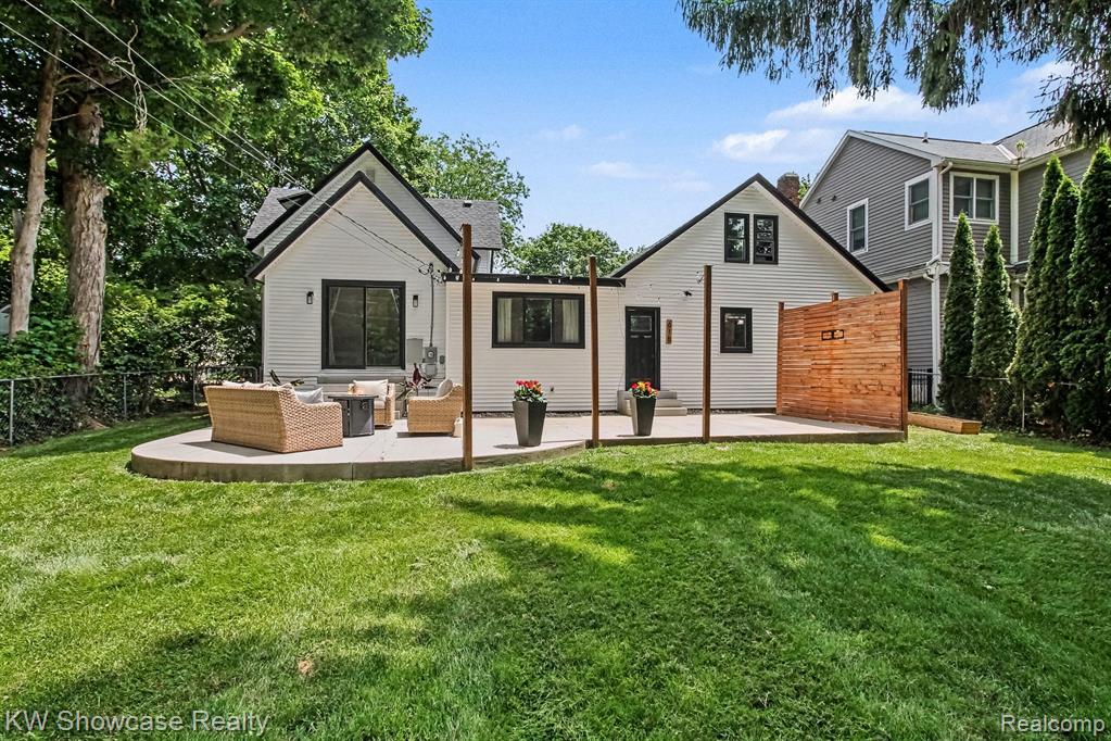 615 Hickory Street, Milford, MI 48381 — Photo 33