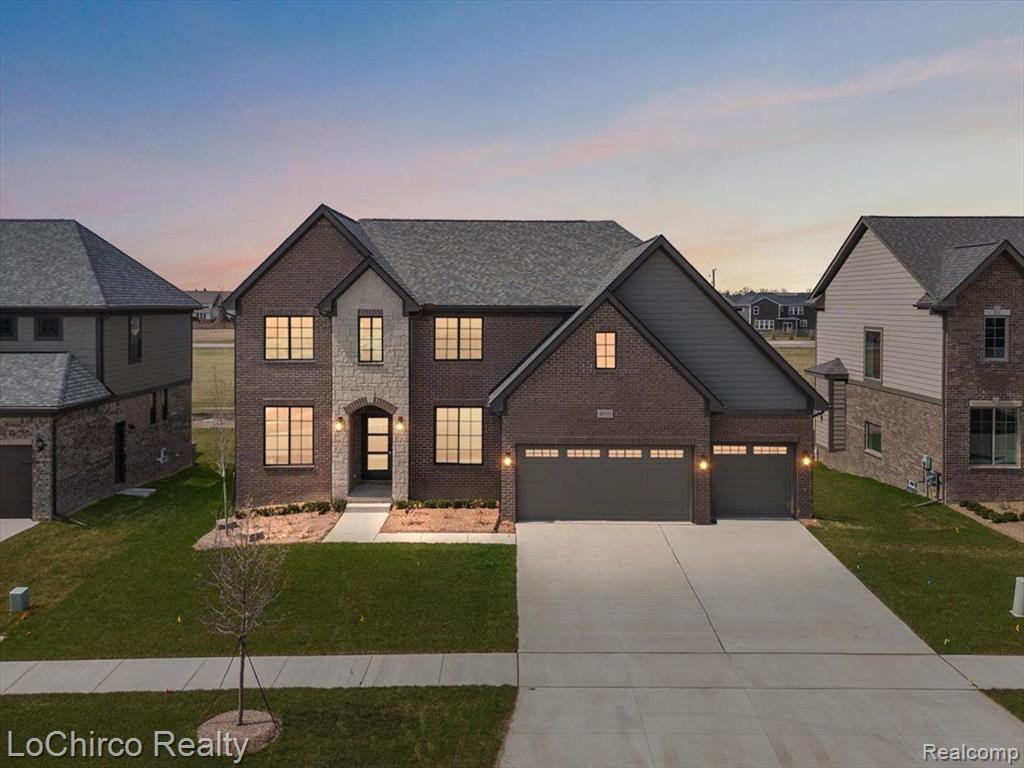 49355 LANGFORD Drive, Macomb, MI 48044 — Photo 2