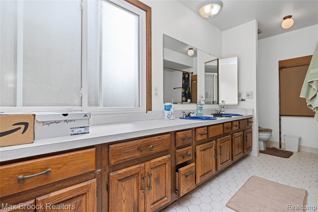 4622 Fleck Drive, Hartland, MI 48430 — Photo 28
