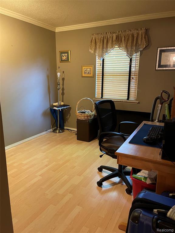6131 Western Drive, 45, Saginaw, MI 48638 — Photo 18