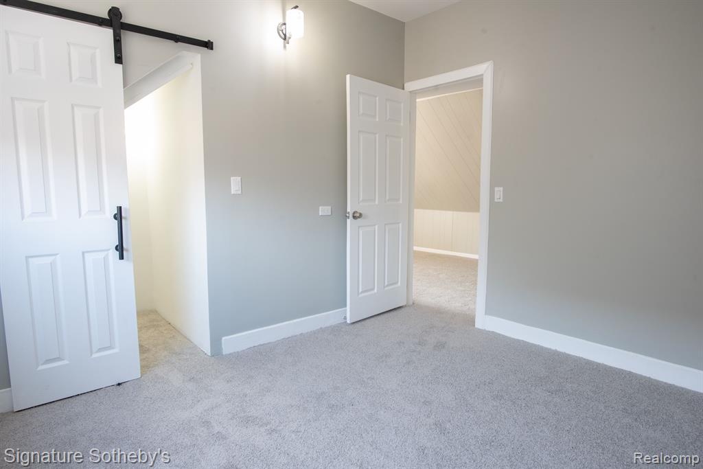 5561 PENNSYLVANIA Street, Detroit, MI 48213 — Photo 9