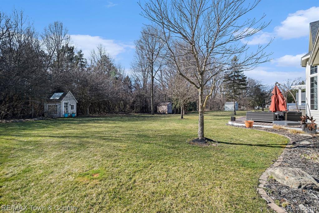 440 RIVER WOODS Drive, Flushing, MI 48433 — Photo 32