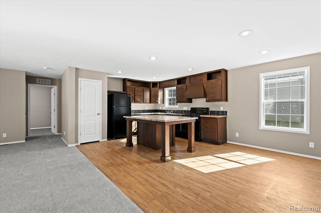 11934 CEDARBROOK Drive, South Lyon, MI 48178 — Photo 6