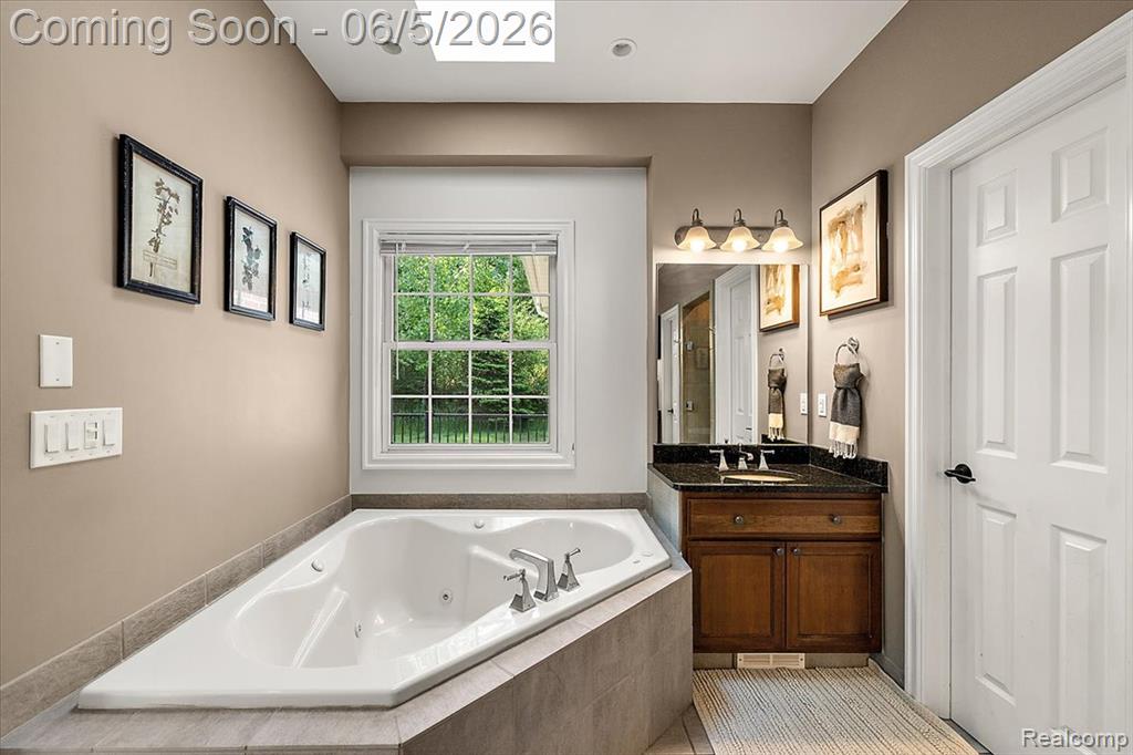 7707 Darcy Lane, Clarkston, MI 48348 — Photo 22