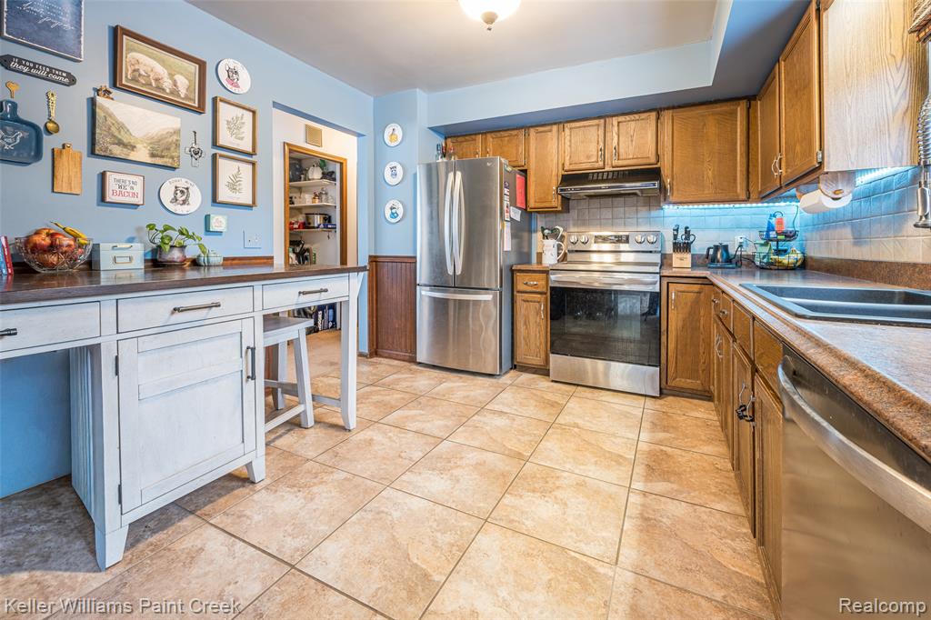 318 Smalley Drive, Mount Pleasant, MI 48858 — Photo 2