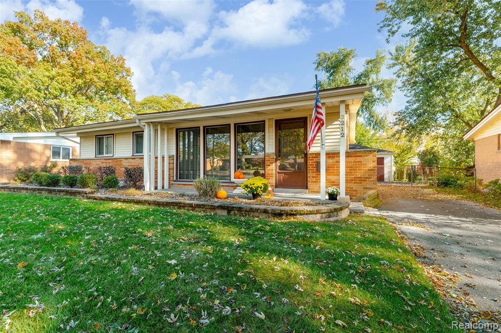 9212 Idaho Street, Livonia, MI 48150 — front exterior