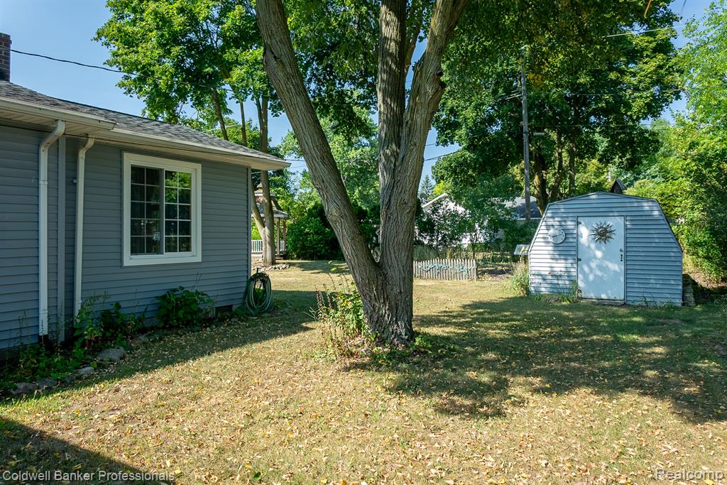 451 Hauxwell Drive, Lake Orion, MI 48362 — Photo 38