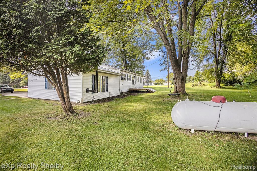 9486 MIRAMICHI Drive, Evart, MI 49631 — Photo 21