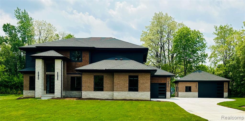 9 ANNANDALE, Leonard, MI 48367 — front exterior