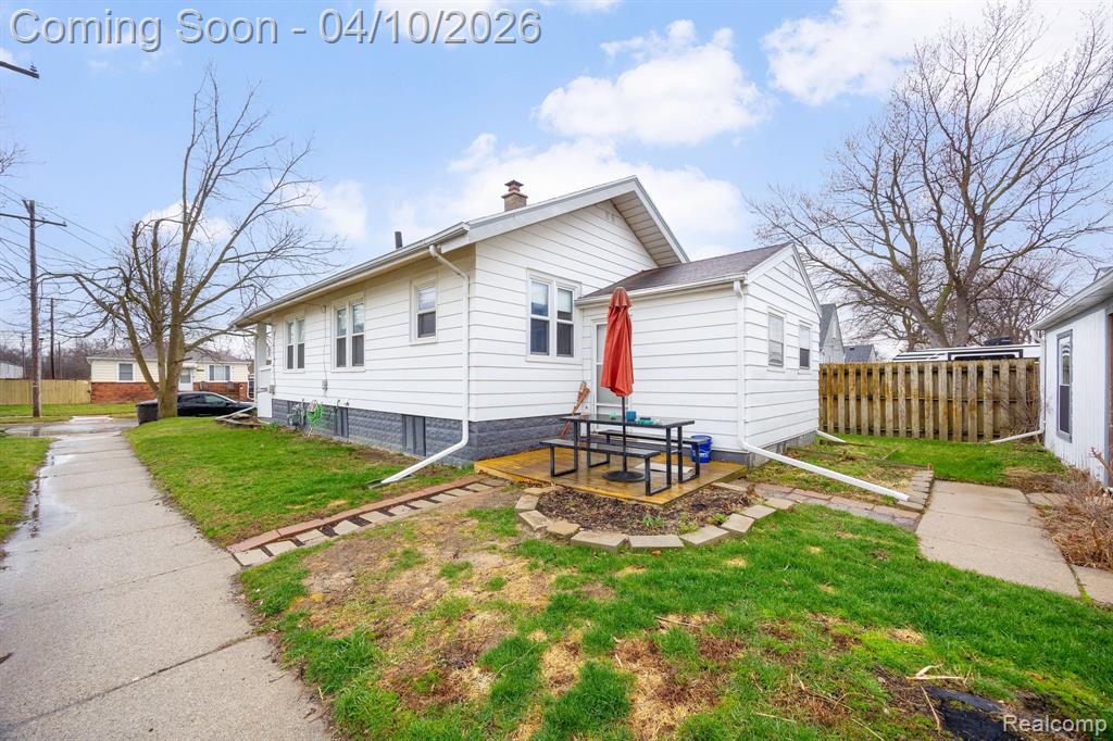 11804 Garfield Street, Riverview, MI 48193 — Photo 7