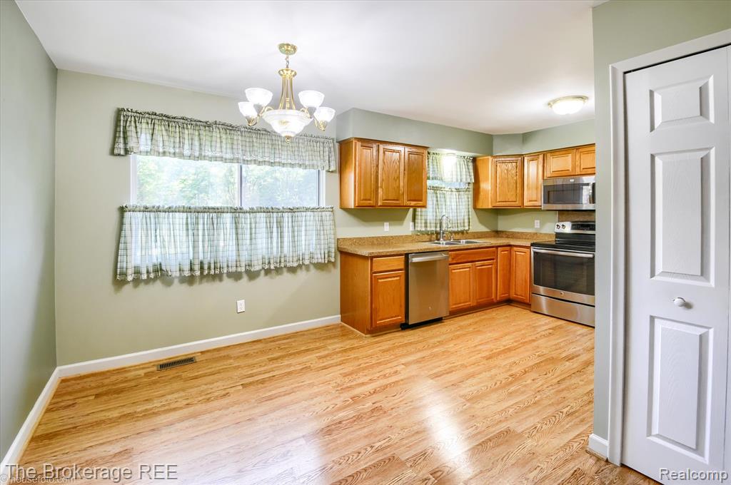 7204 Popplewood Drive, Davison, MI 48423 — Photo 19