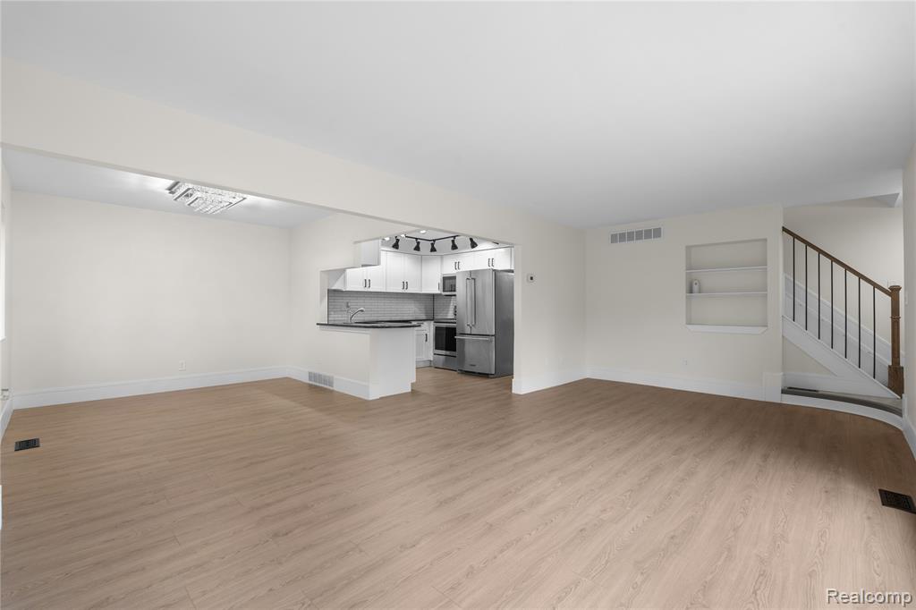 11828 Valley Boulevard, Warren, MI 48093 — Photo 7