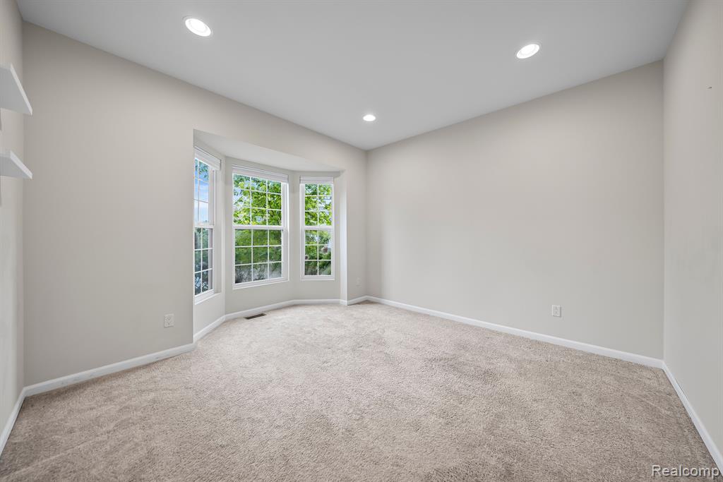 4732 TANGLEWOOD Lane, Lake Orion, MI — Photo 18