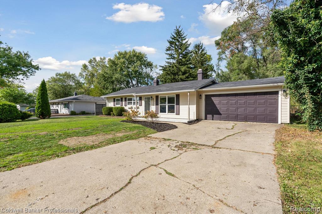 6314 Woodsdale Drive, Grand Blanc, MI 48439 — Photo 4